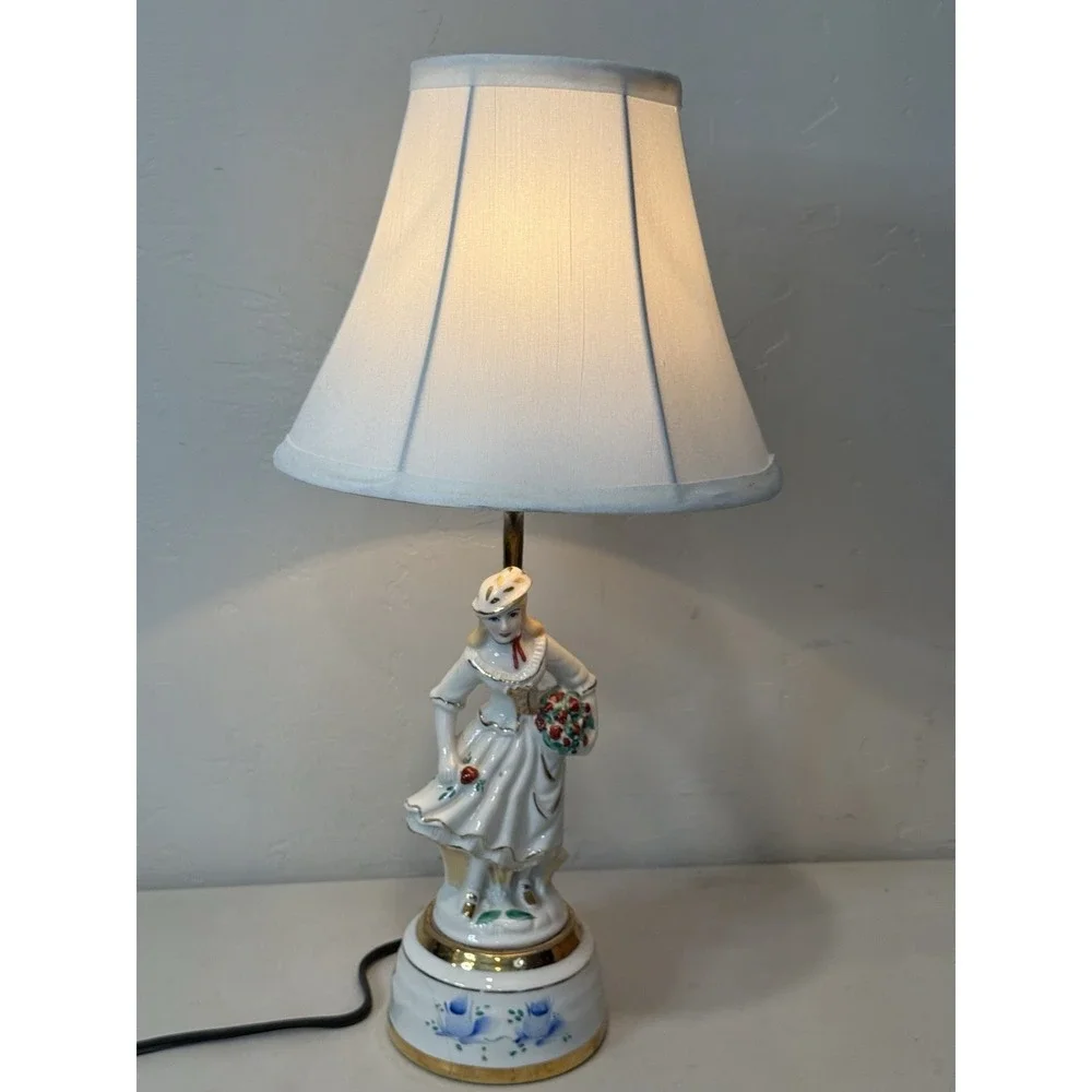 Vintage Porcelain Lady Nightlight Table Lamp Retro Boudoir Light Gold Trim